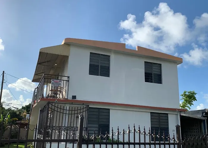 Breezy 1 Bed Apt, Short Ride From Airport And Beach