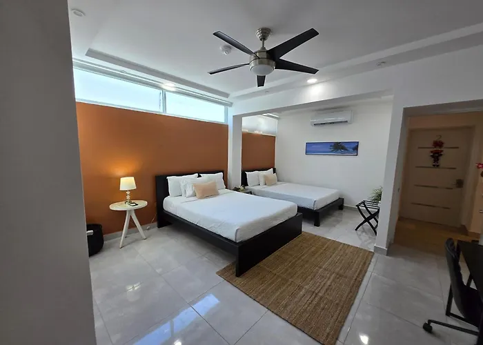 Elegant And Central Studio With Desk