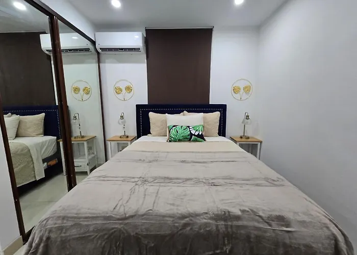 Reparto Metropolitano Apartments I