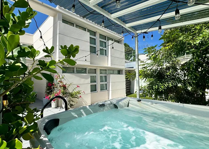 Condado Laguna Villa I 6 Bed 3 Bath Jacuzzi