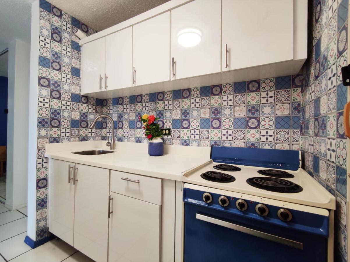 Ocean View Building + Pool, Next To Intercontinental . Best Location Isla Verde Beach Apartment San Juan
