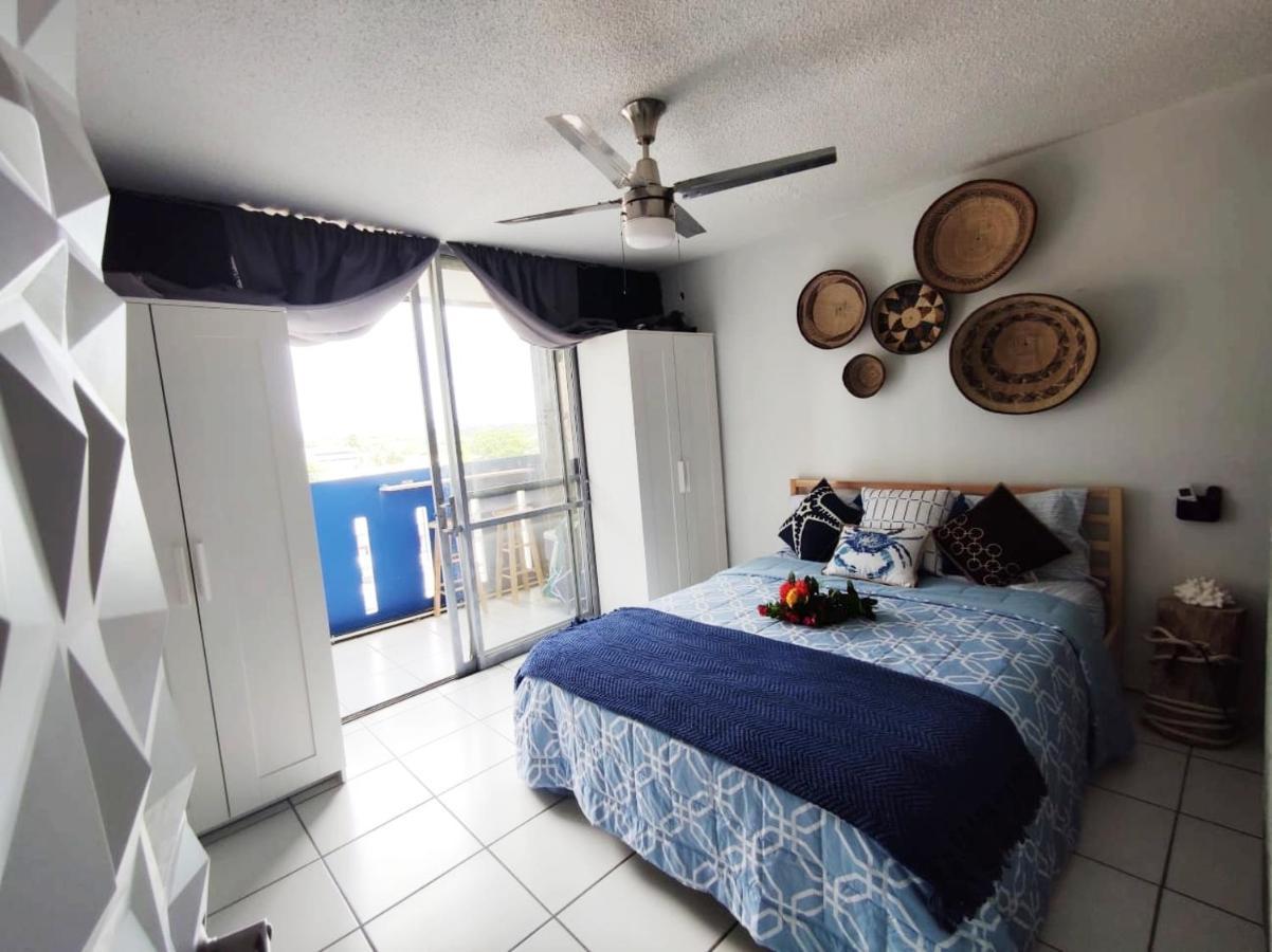 Apartment Ocean View Building + Pool, Next To Intercontinental . Best Location Isla Verde Beach