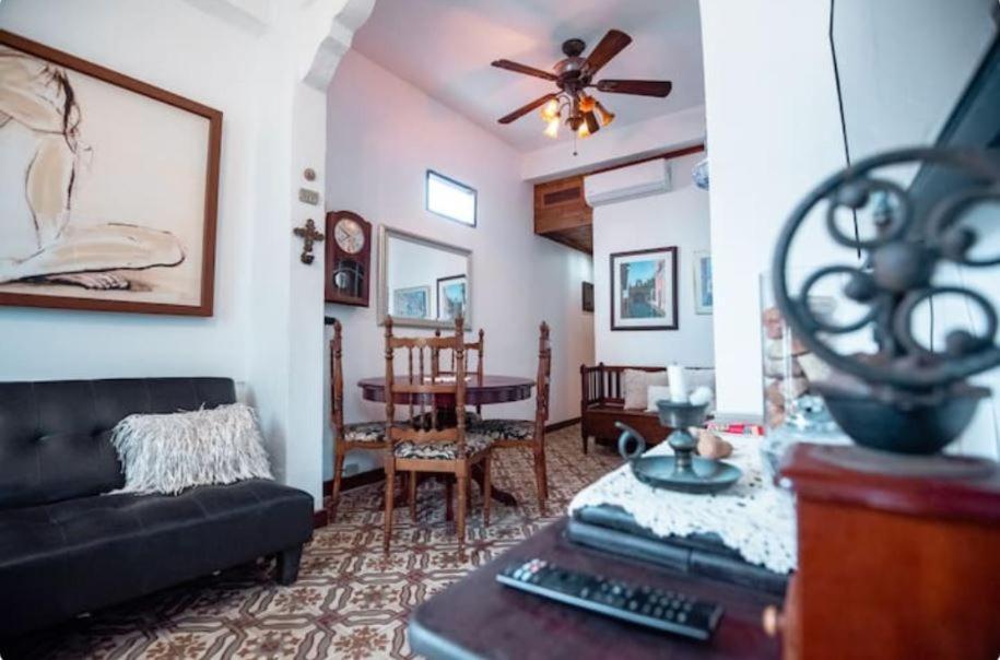 305 San Sebastian St San Juan