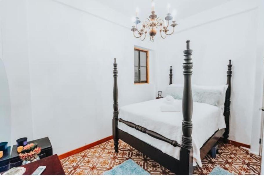 Apartment 305 San Sebastian St *