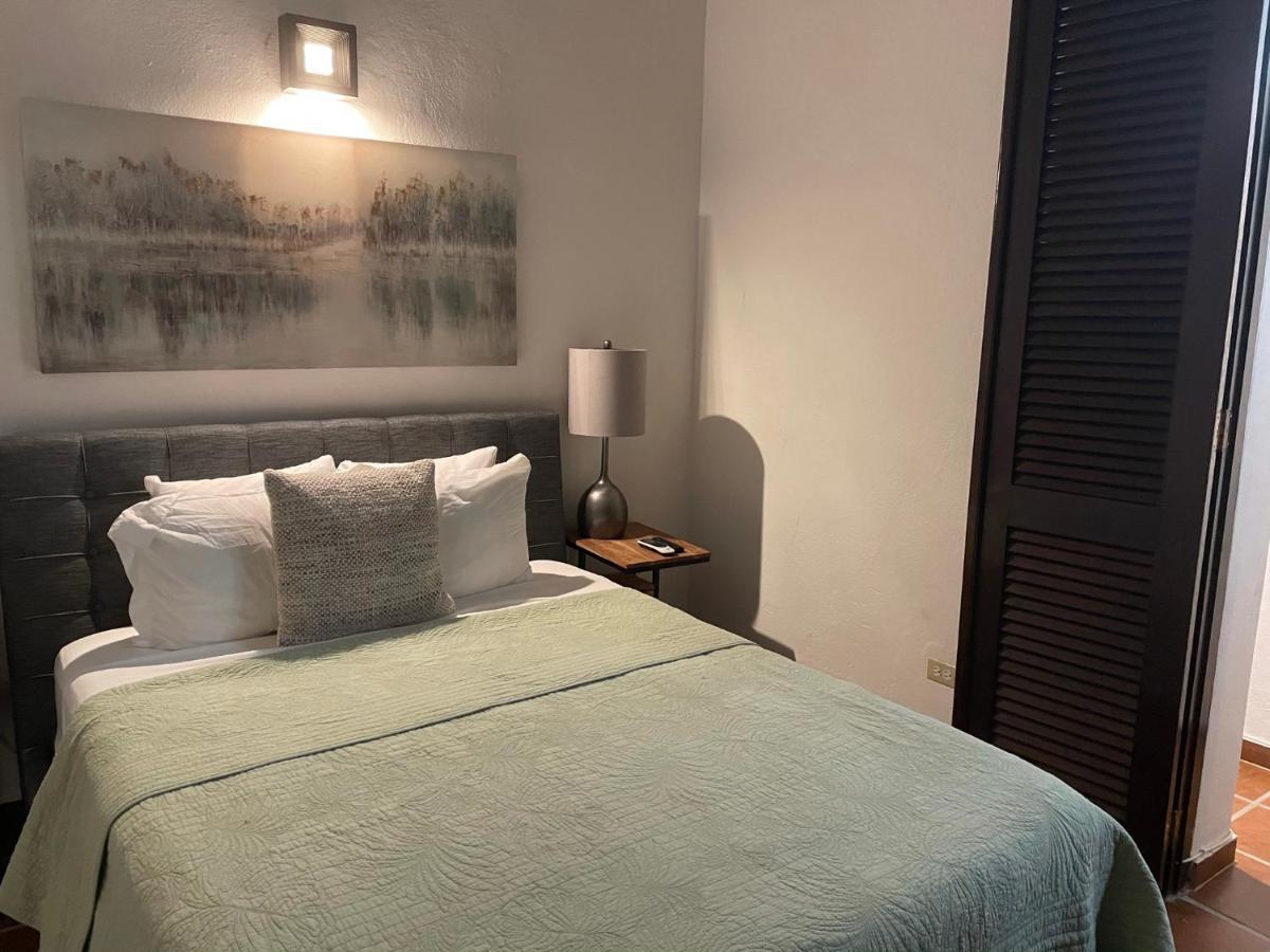 65 Calle Fortaleza 2 Bedrooms 2 Bathrooms