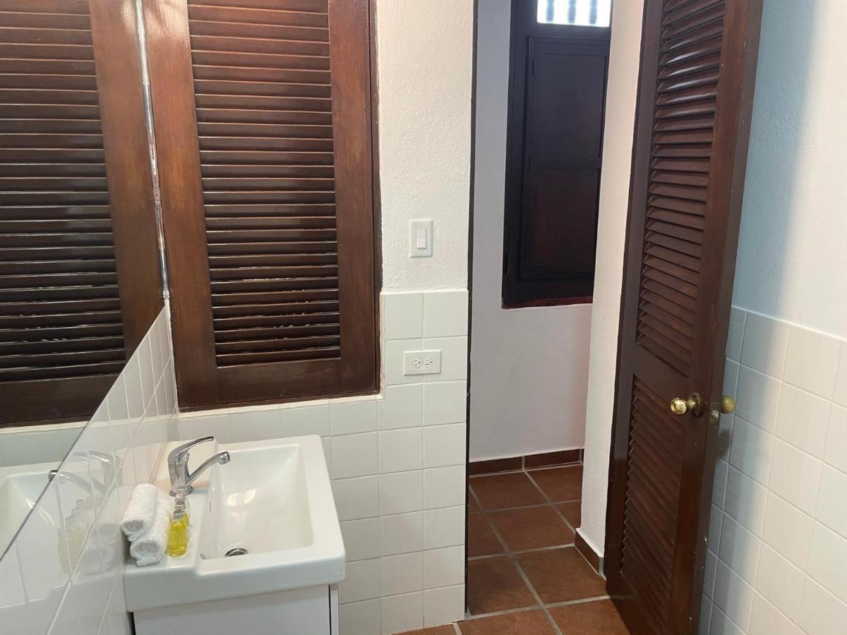 65 Calle Fortaleza 2 Bedrooms 2 Bathrooms Apartment San Juan
