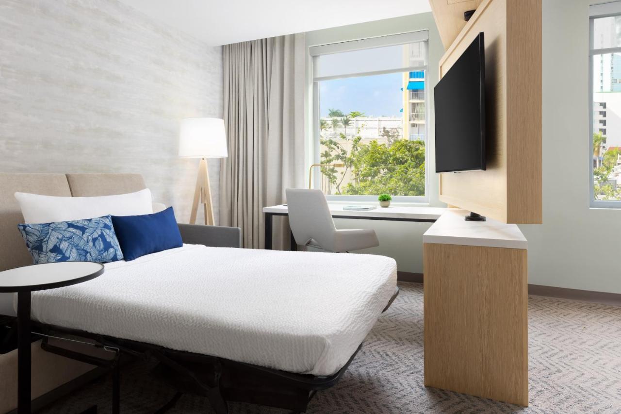 Hotel By Marriott Isla San Juan