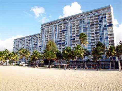 Beachfront Tropical Tantra Apartment San Juan