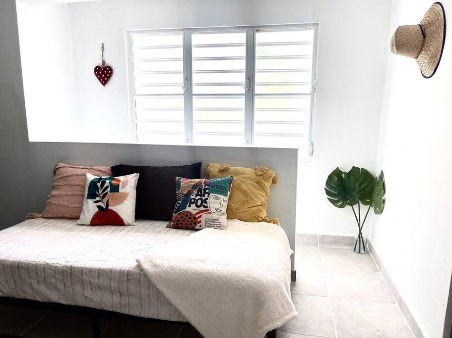 Apartment Casa Gumamela - Bright & Spacious 6-bedroom Units San Juan