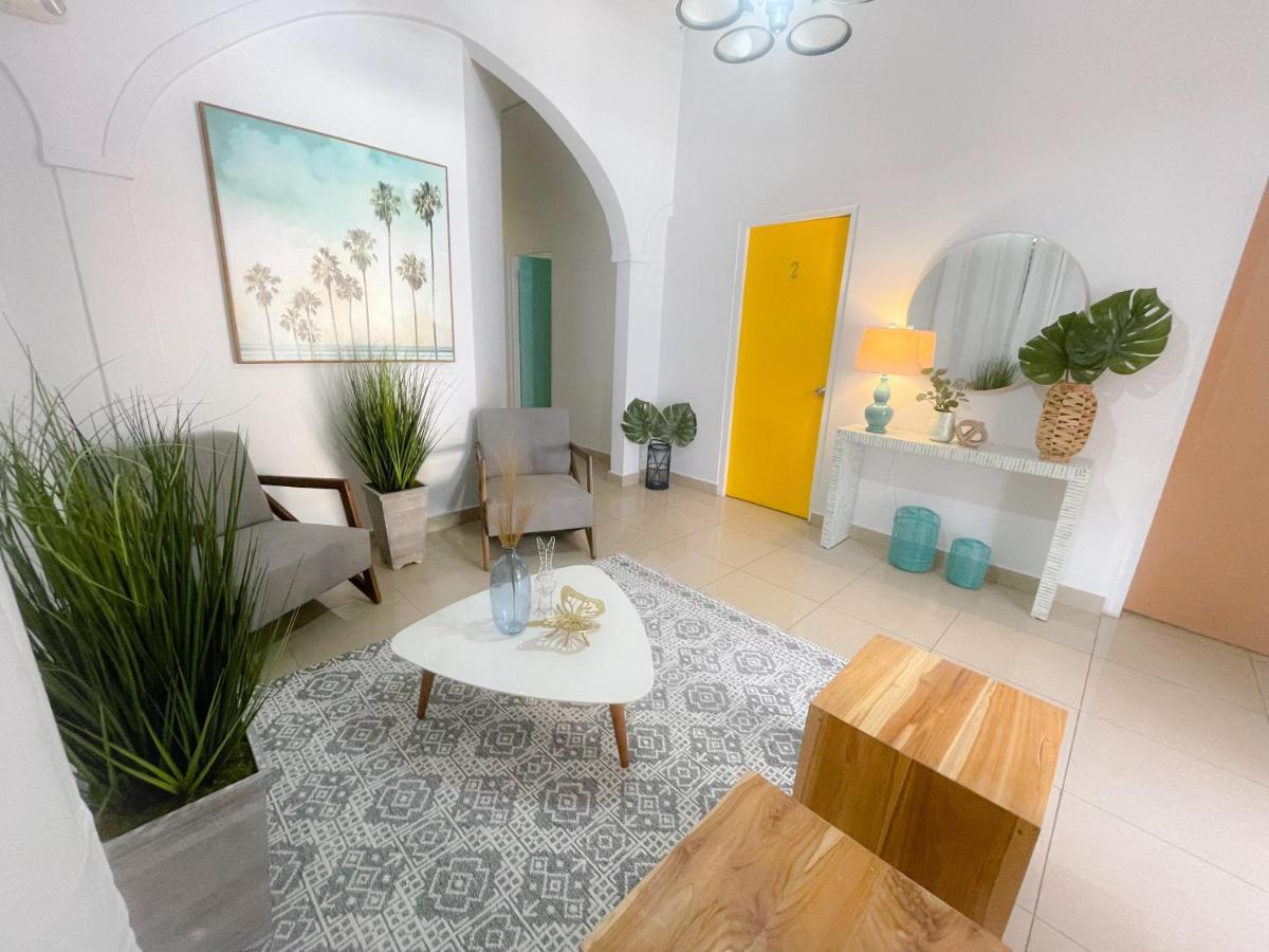 Oasis Hostel *