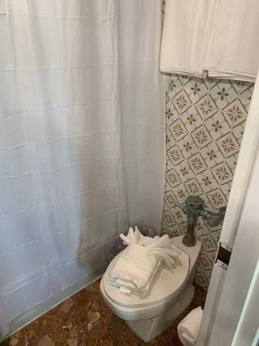 Cozy Oceanview W Parking Apartment