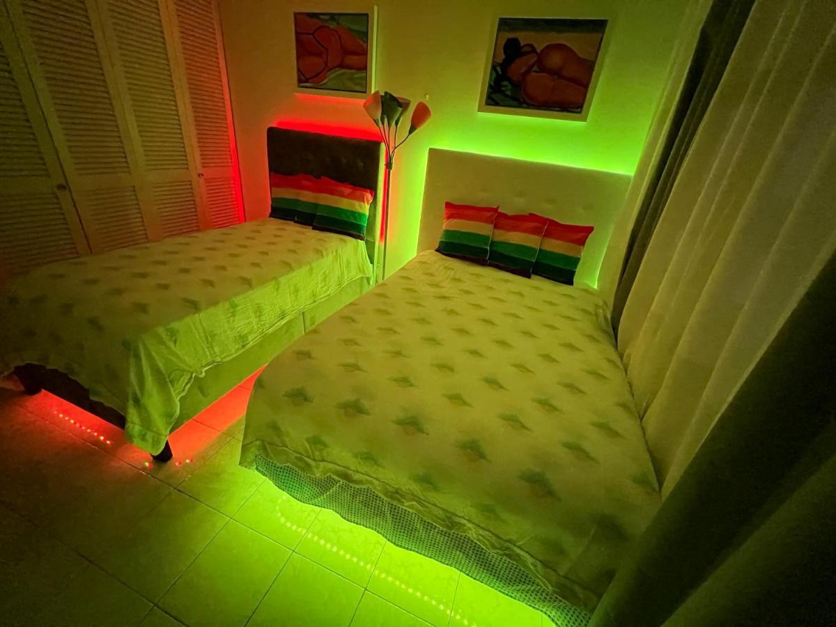 Beachfront Tropical Tantra * San Juan