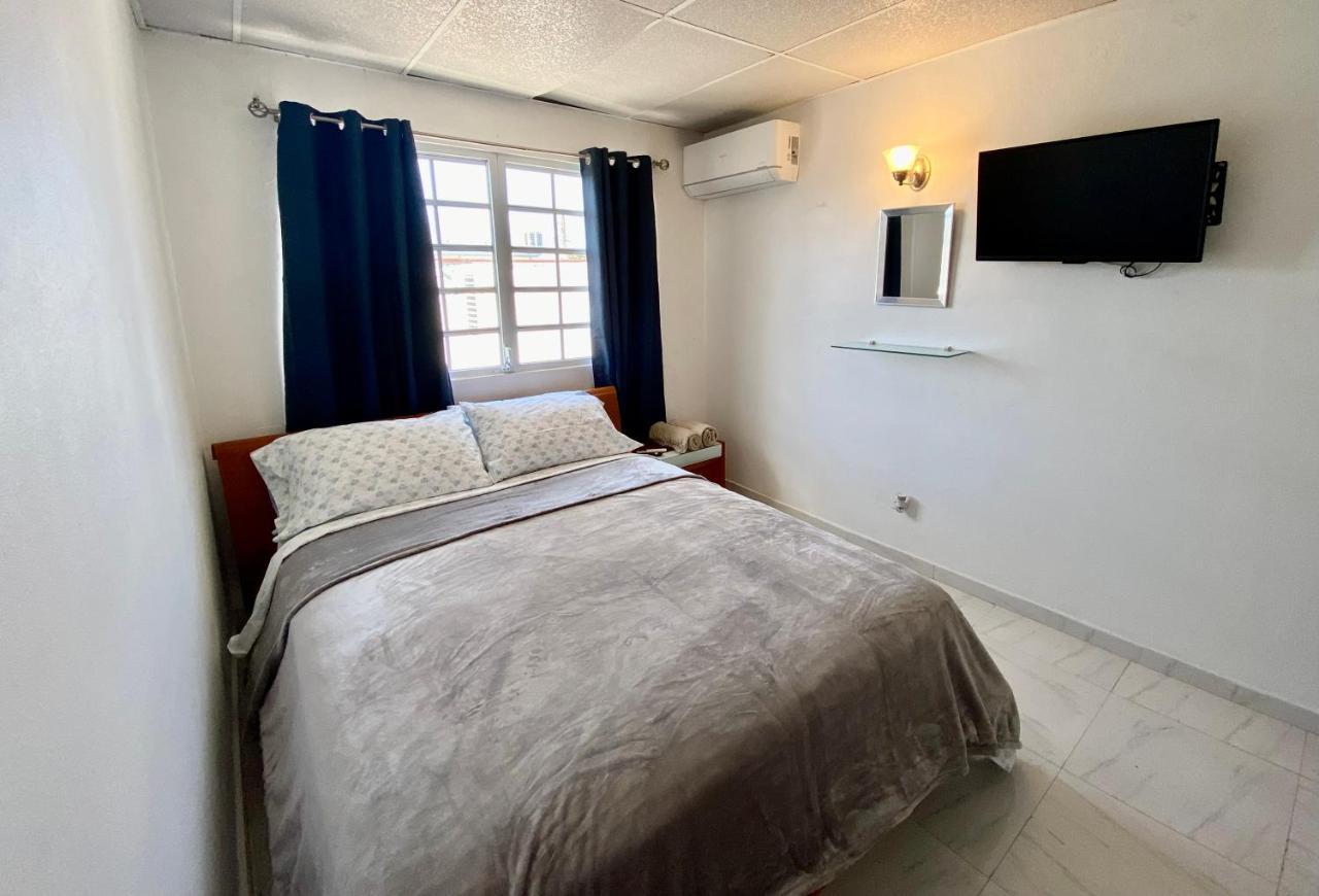 Centric 3b/1bath Near Trendy Loiza Street Apartment San Juan
