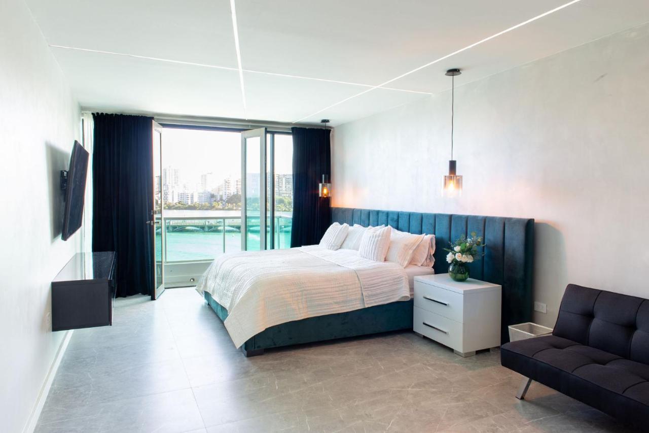 Swanky Oceanside Condado Penthouse Apartment *