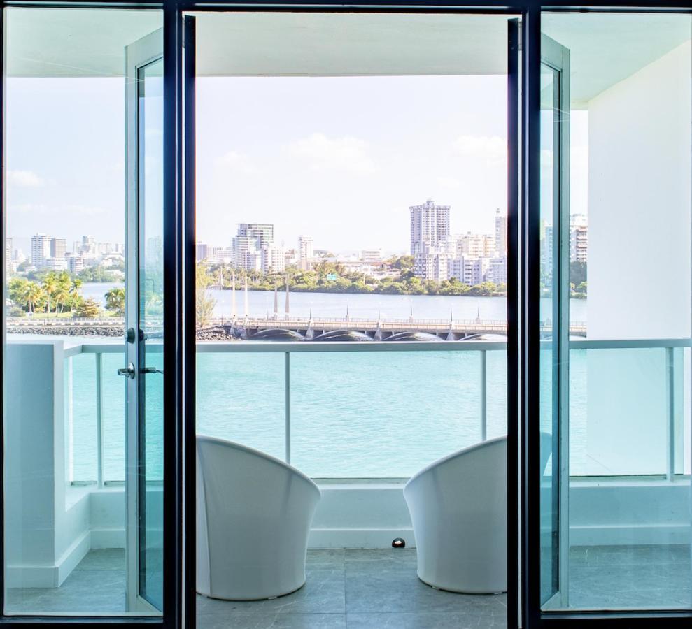 Swanky Oceanside Condado Penthouse *