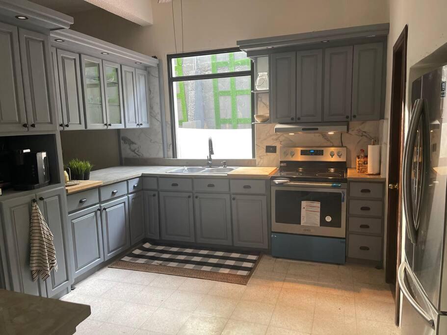 Homestay Private In Duplex W 4 Baths Fq Beds 1-3ppl *