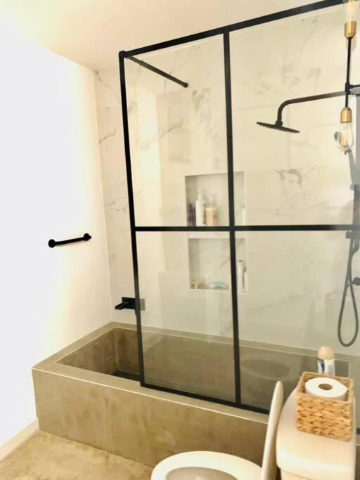 Private In Duplex W 4 Baths Fq Beds 1-3ppl Homestay San Juan