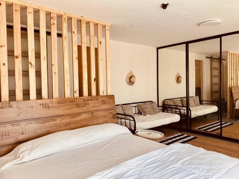 Private In Duplex W 4 Baths Fq Beds 1-3ppl Homestay