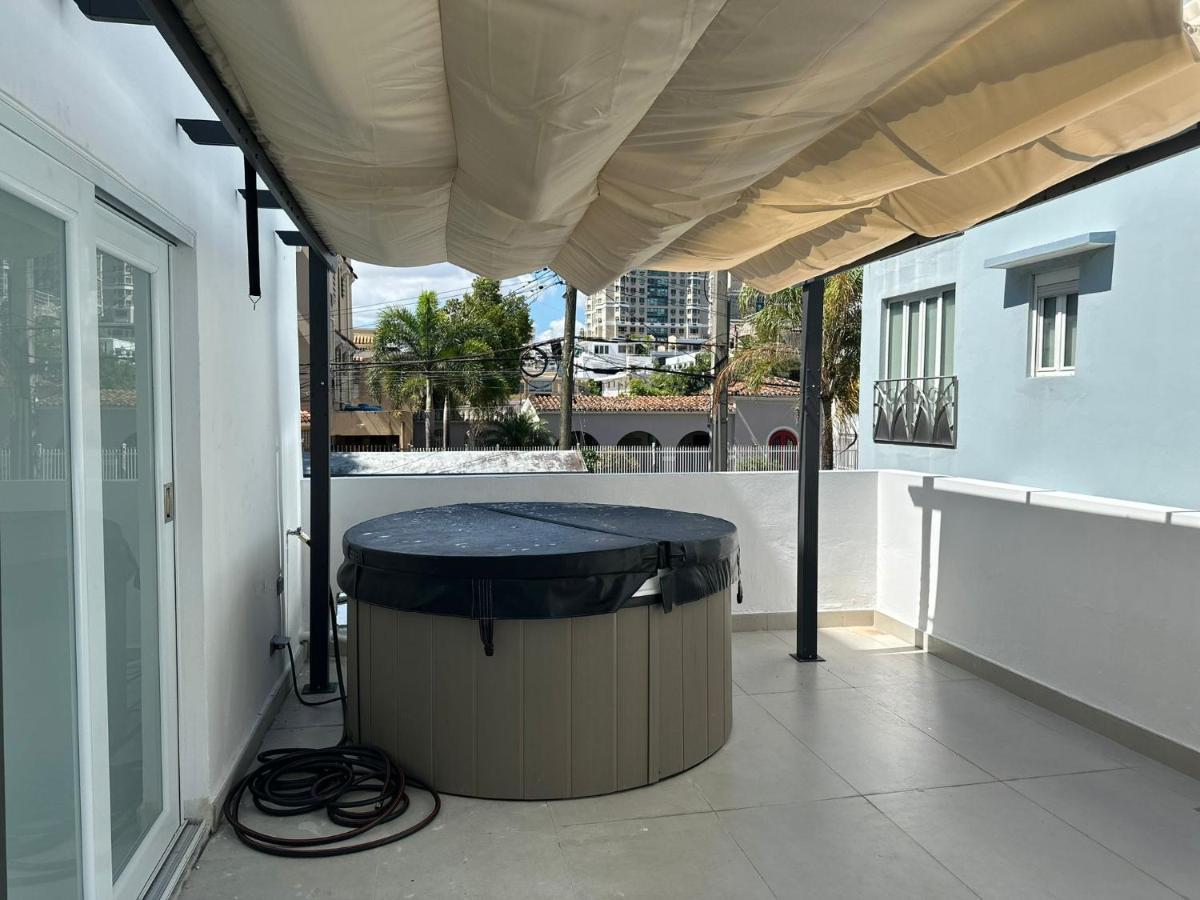 Gorgeous 1-bedroom Beachside Apartment