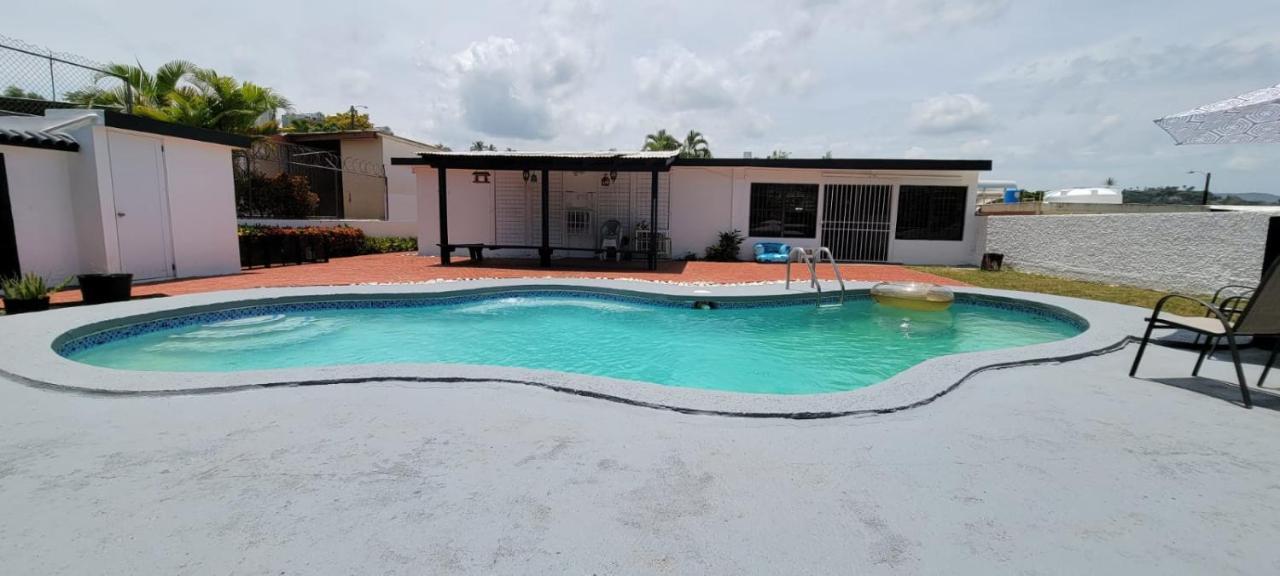 Beautiful Private With Summer-ready Pool, An Oasis In The