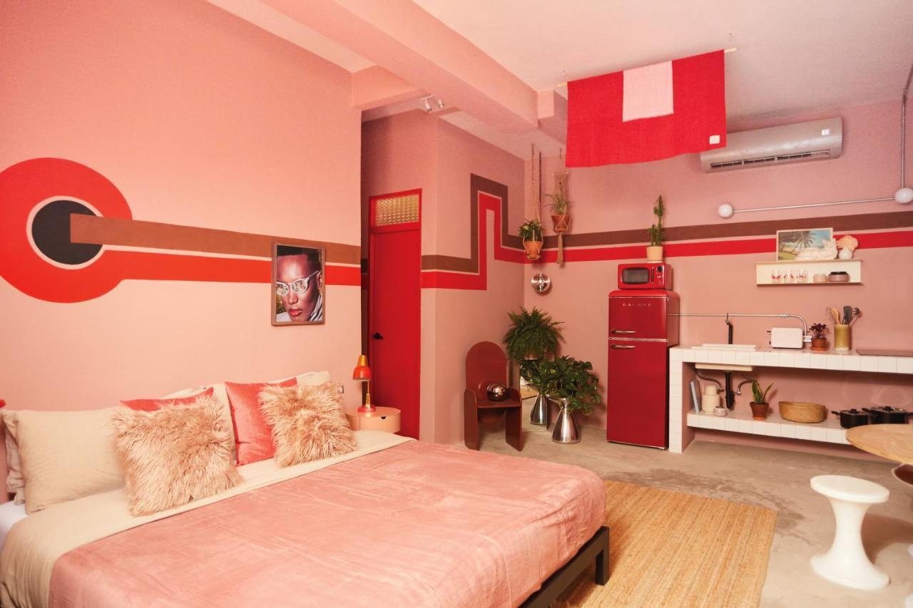 Mood Haus By Dw - 70's Retro * San Juan