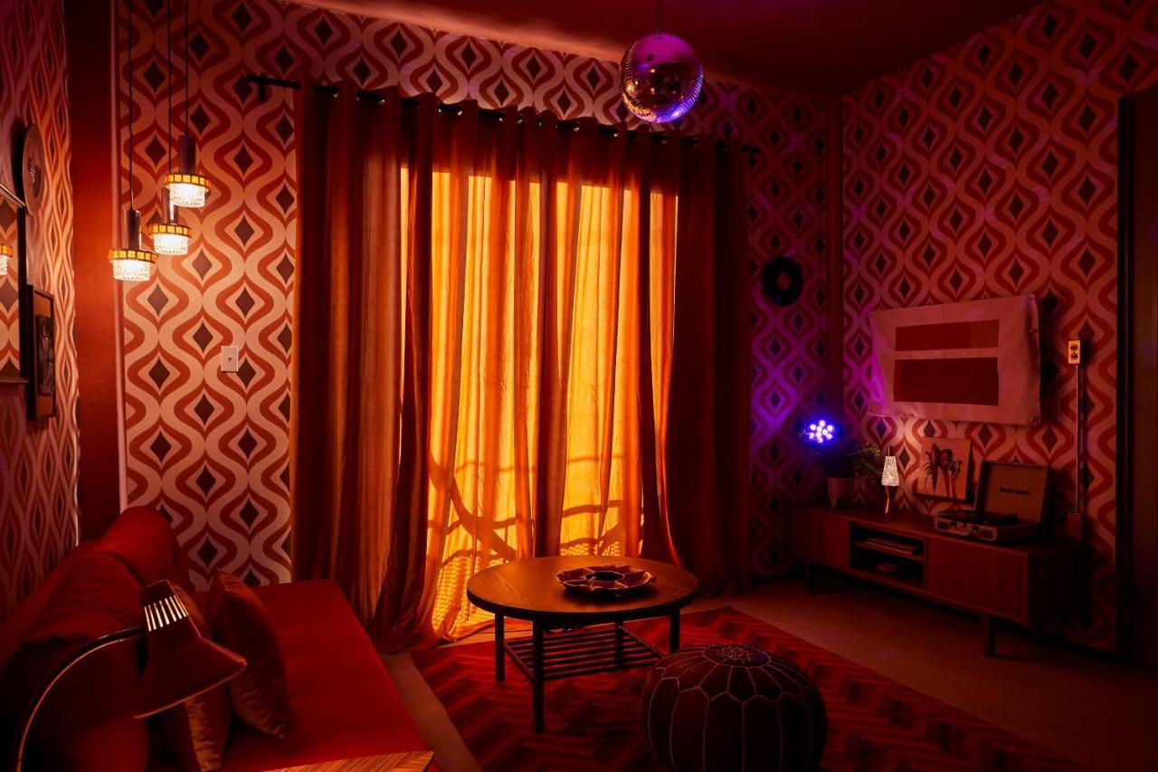 Mood Haus By Dw - 70's Retro * San Juan