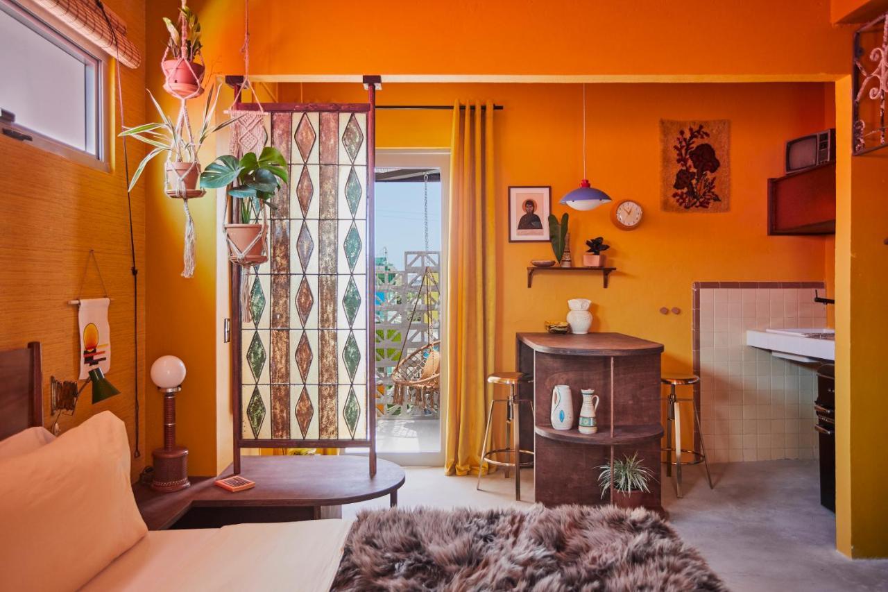 Mood Haus By Dw - 70's Retro Apartment