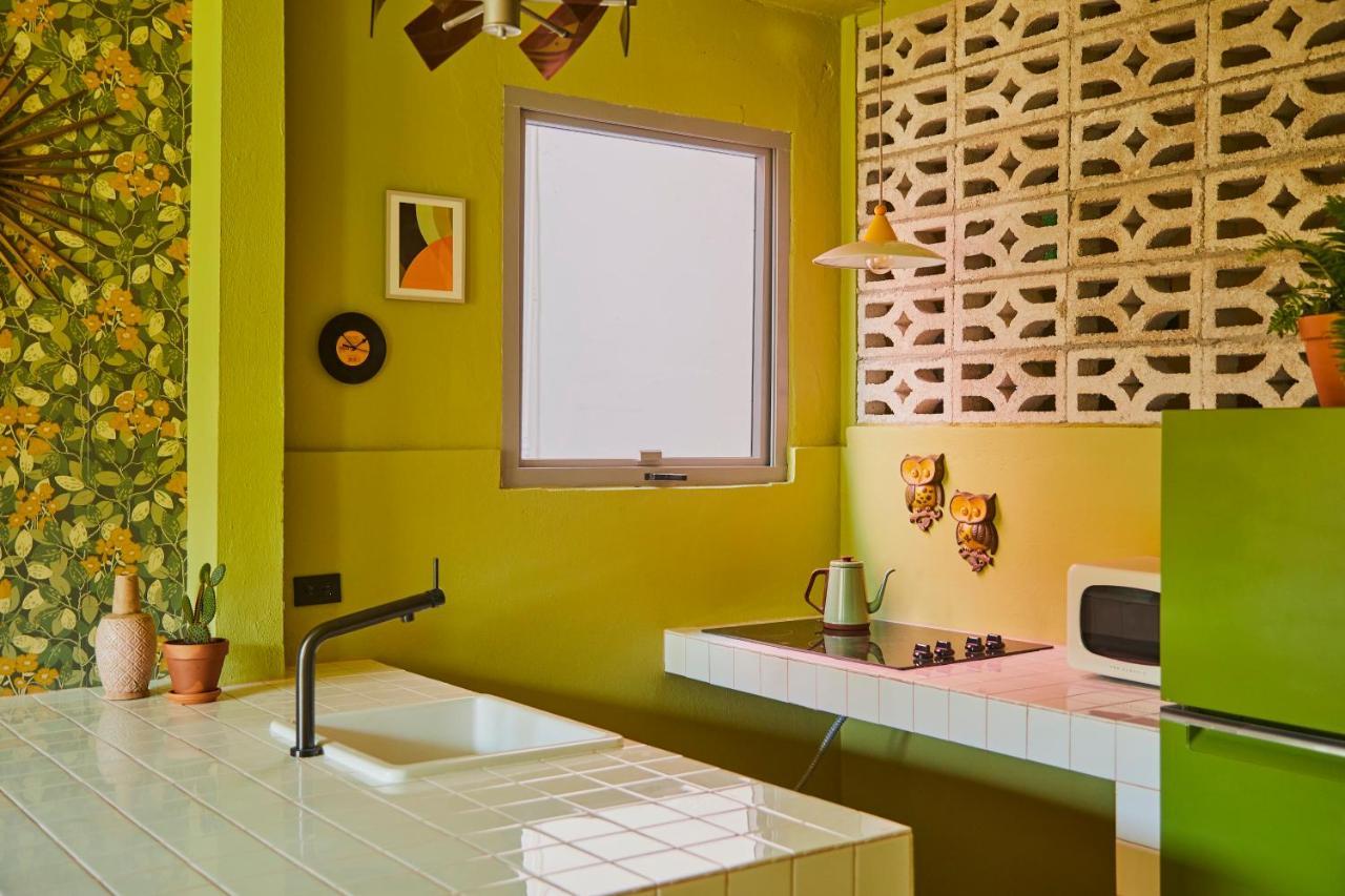 Mood Haus By Dw - 70's Retro