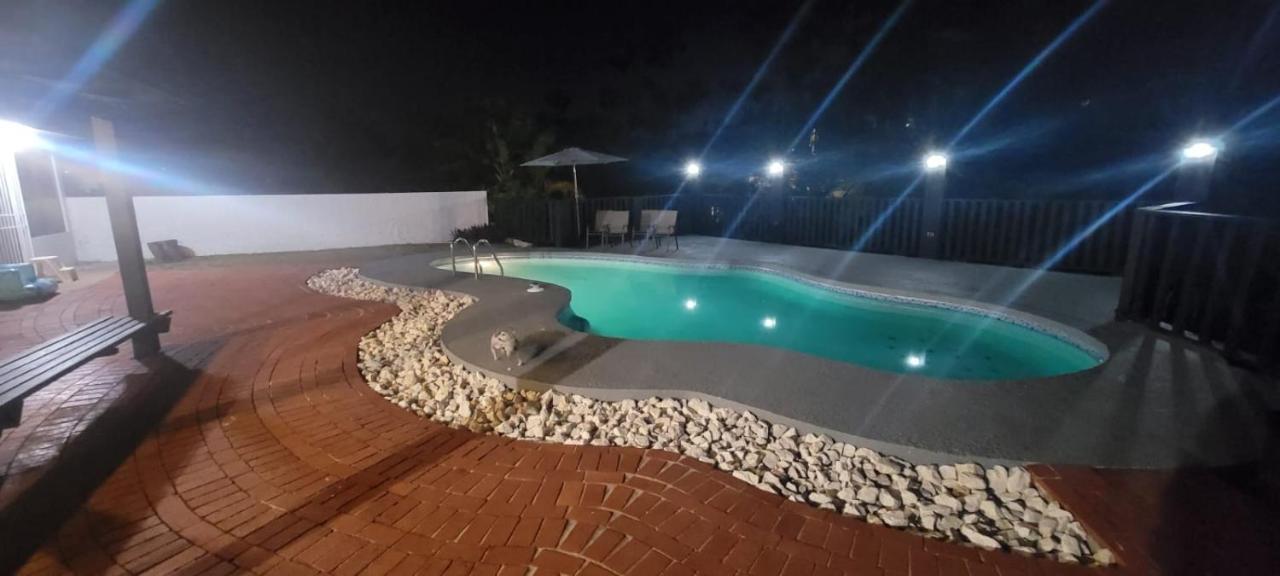 Beautiful Private With Summer-ready Pool, An Oasis In The Villa *
