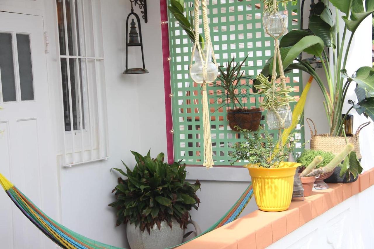 Footprints House At Yardley Place Holiday home *