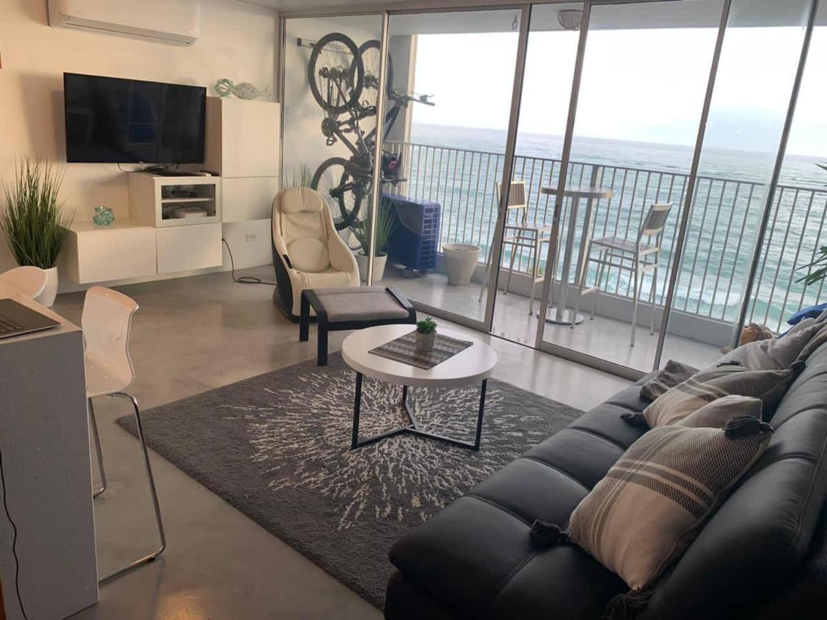 Ashford Ave, Condado Location & Ocean Views Apartment