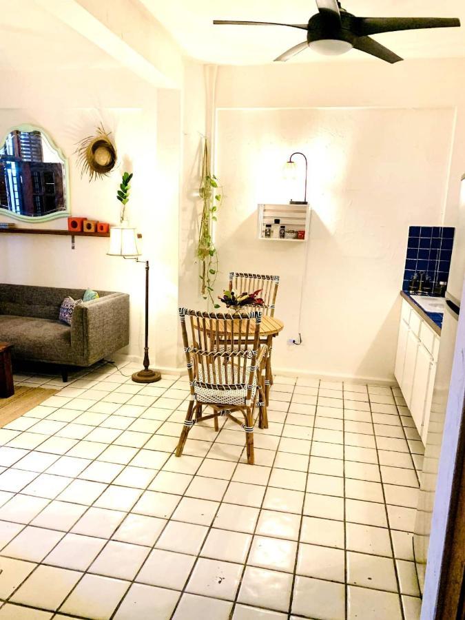 Footprints House At Yardley Place Holiday home *