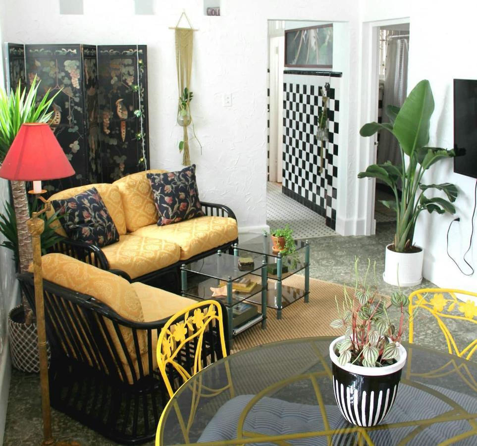 Footprints House At Yardley Place * San Juan