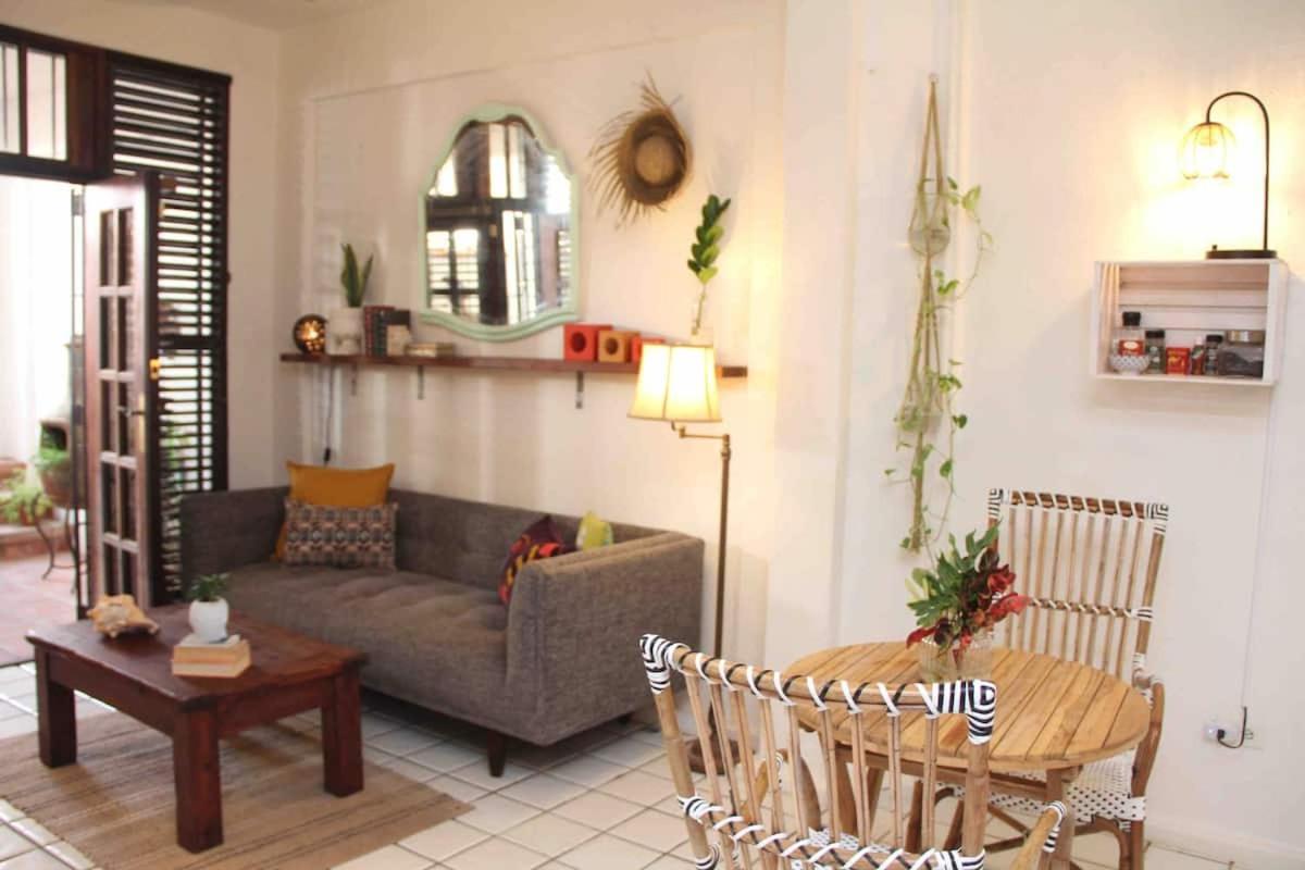 Holiday home Footprints House At Yardley Place San Juan