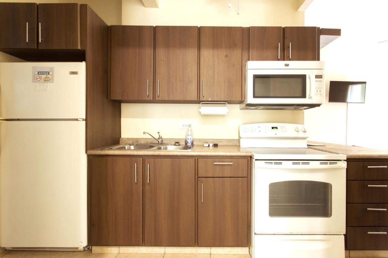 Lagoon Park Apartment *