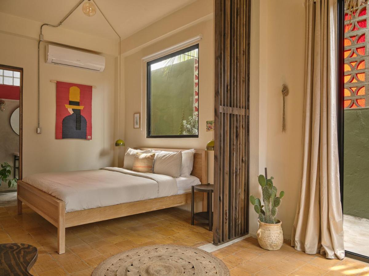 Aparthotel By Dw