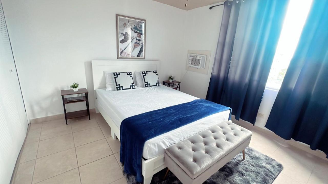 Beautiful 3br Near Beach With Pool And Parking *