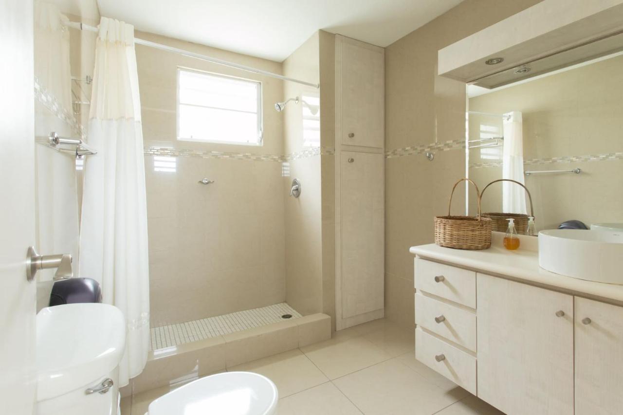 Prime Location At Condado 2br 1ba - 9 Apartment *