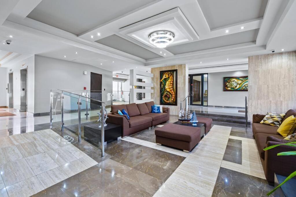 Apartment Luxury Beachfront With Pool And Beachview Balcony San Juan