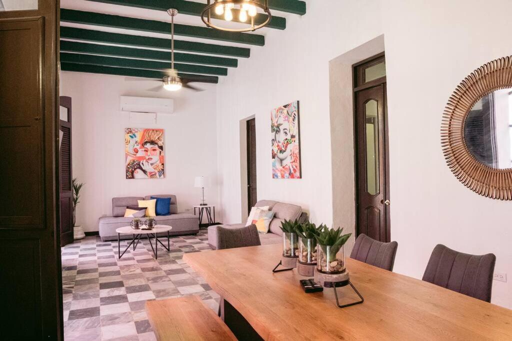 Art Inspired Apt Besides Governors Mansion In Osj - Fort Apt 11 * San Juan