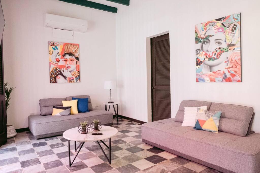 Apartment Art Inspired Apt Besides Governors Mansion In Osj - Fort Apt 11 *