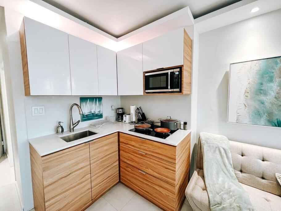 Comfy Modern Studio Apt @ T-mobile San Juan