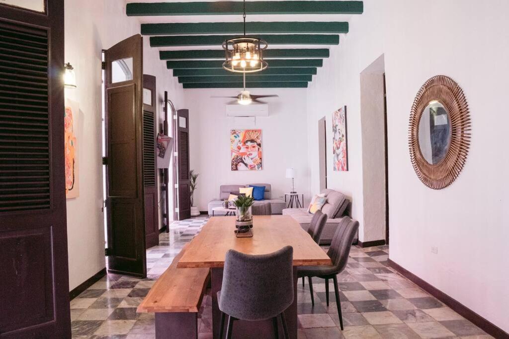 Apartment Art Inspired Apt Besides Governors Mansion In Osj - Fort Apt 11 San Juan