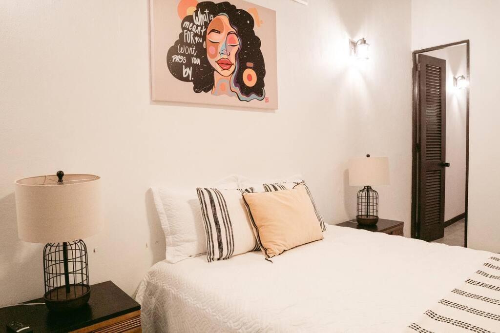 Apartment Art Inspired Apt Besides Governors Mansion In Osj - Fort Apt 11 San Juan