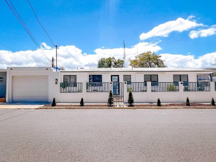 Stylish Comfy Boho Style W/ Parking@ Villa *