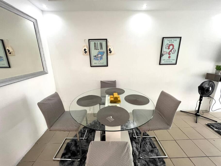 Apartment Monopoly 2 Bedroom Near Beach W/pool/parking San Juan