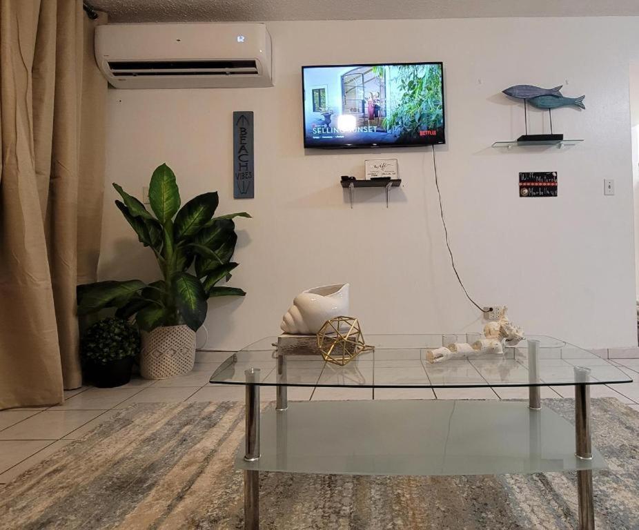 Marbella Apts Apartment