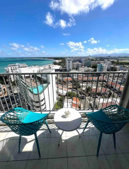 Gorgeous Ocean View W/beach Access & Parking Apartment *