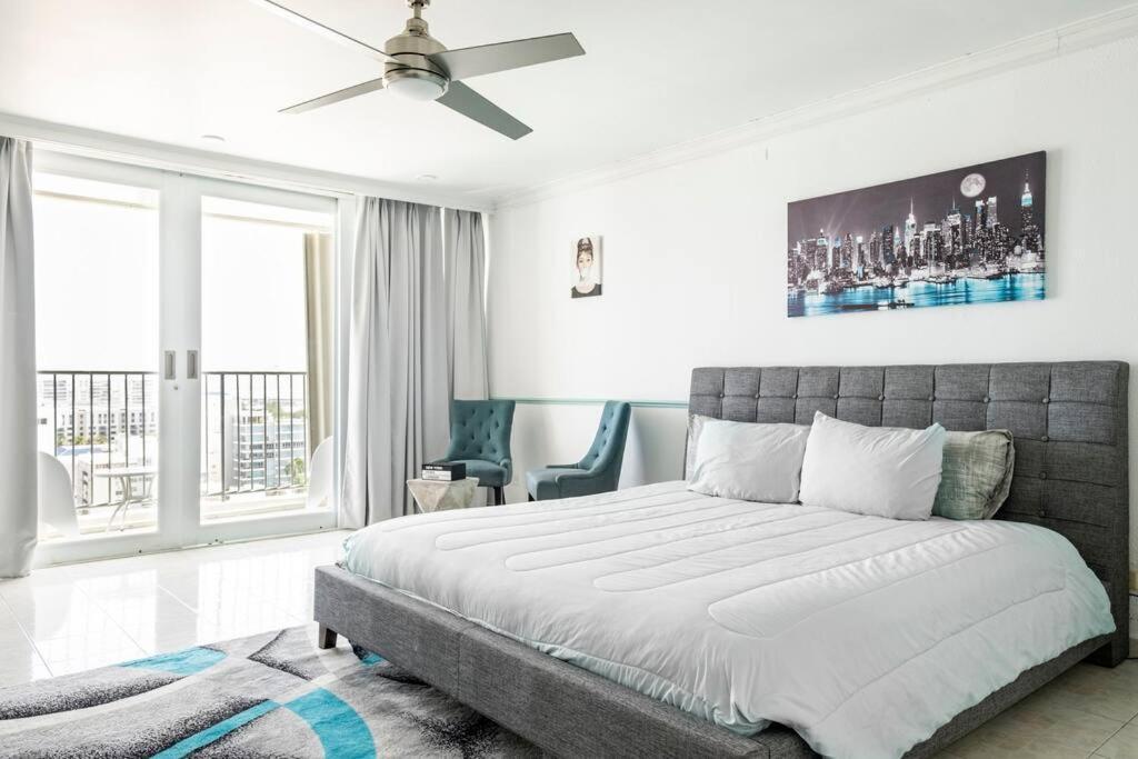 Apartment Gorgeous Ocean View W/beach Access & Parking *