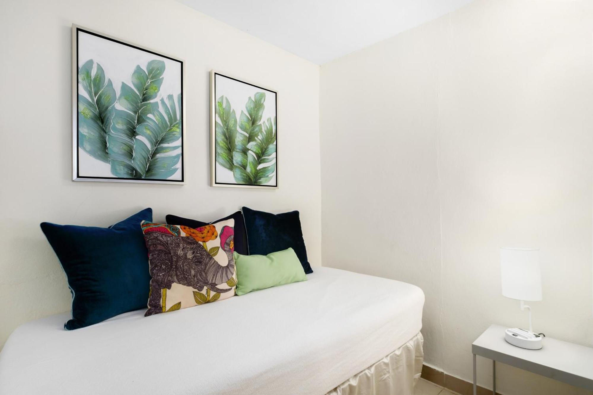Apartment Prime Location At Condado 2br 1ba - 9